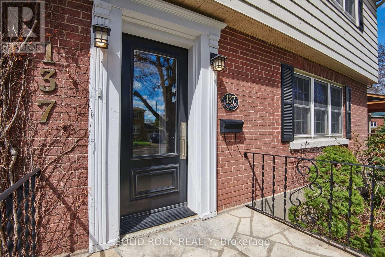 137 SOUTHERN DRIVE - Photo 2