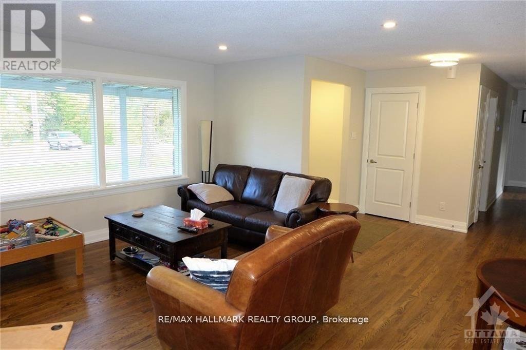 186 BALMORAL PLACE - Photo 7