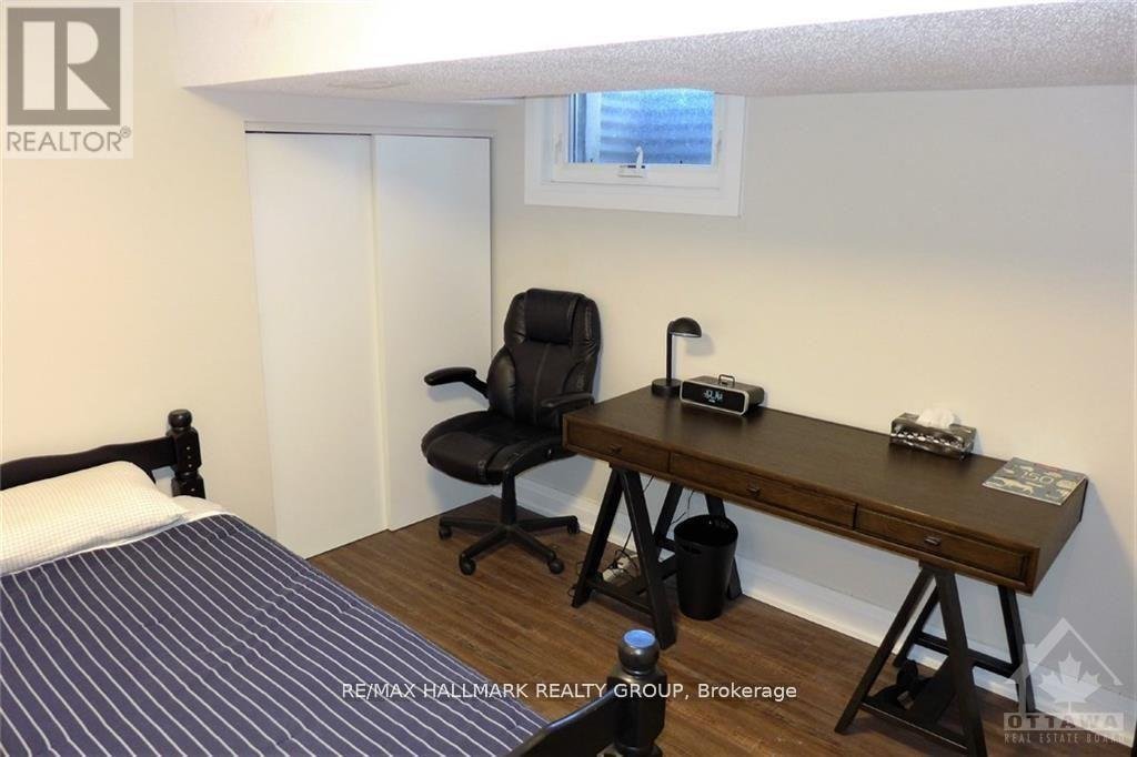 186 BALMORAL PLACE - Photo 18
