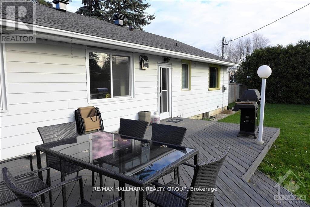 186 BALMORAL PLACE - Photo 21
