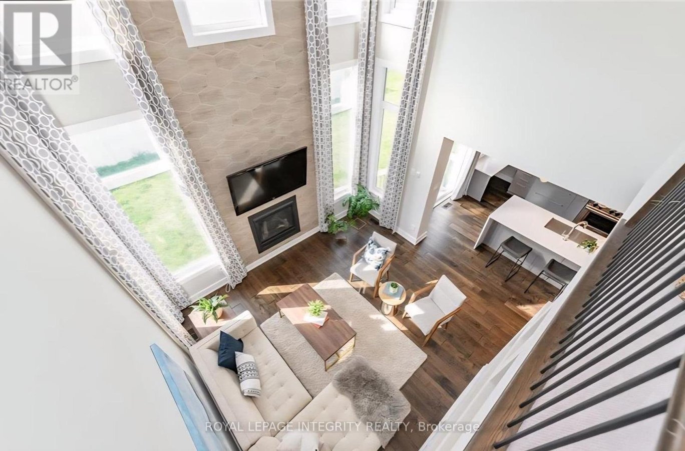 332 HALIBURTON HEIGHTS - Photo 10