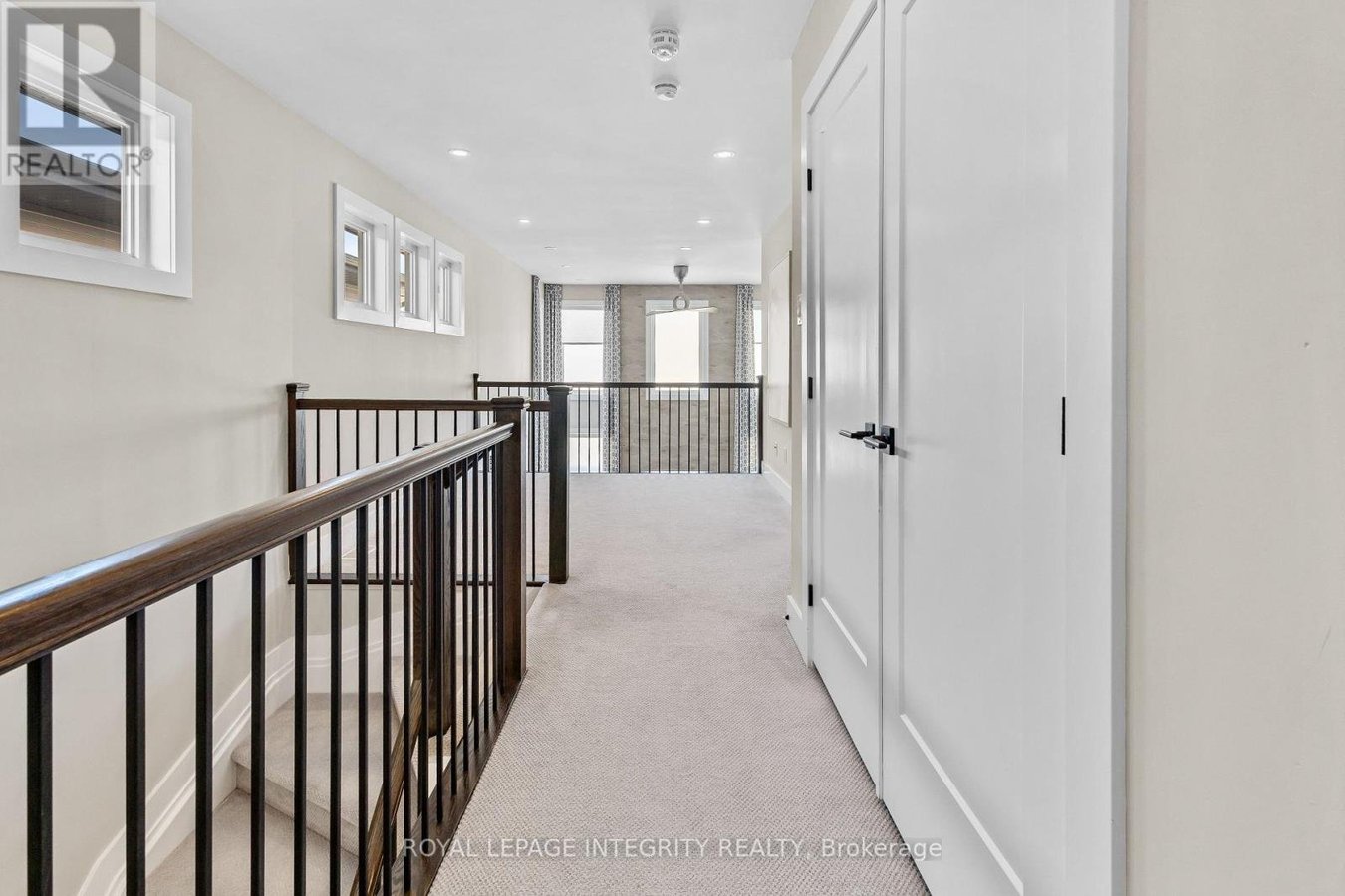 332 HALIBURTON HEIGHTS - Photo 19