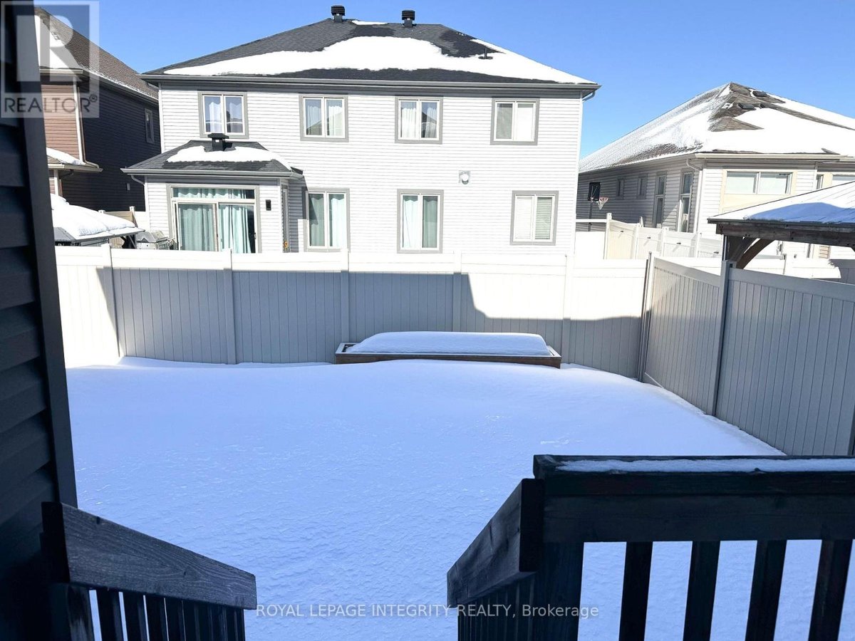 332 HALIBURTON HEIGHTS - Photo 31