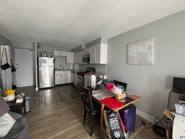 420 Parkdale Avenue - Photo 2