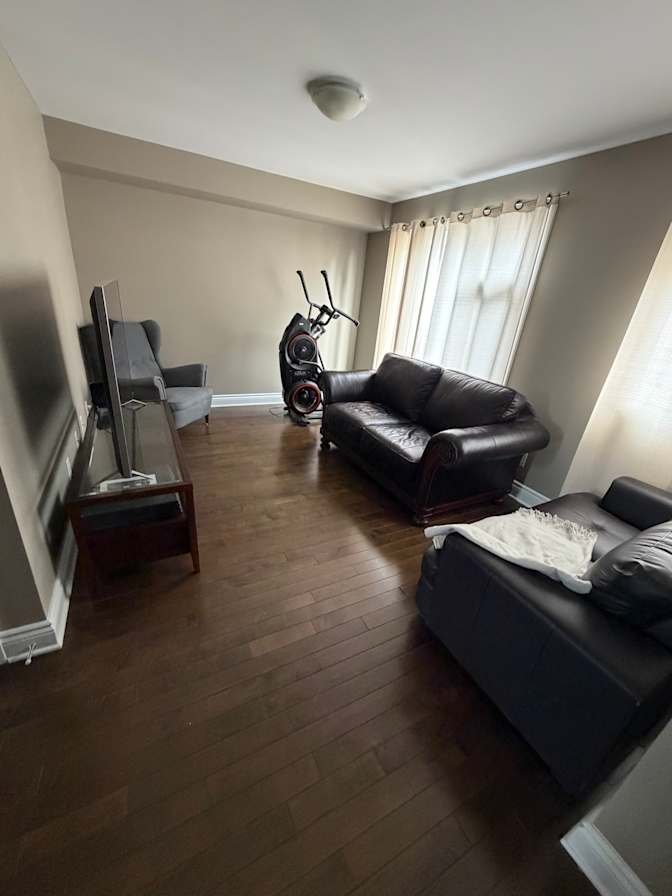 Carling Avenue - Photo 1