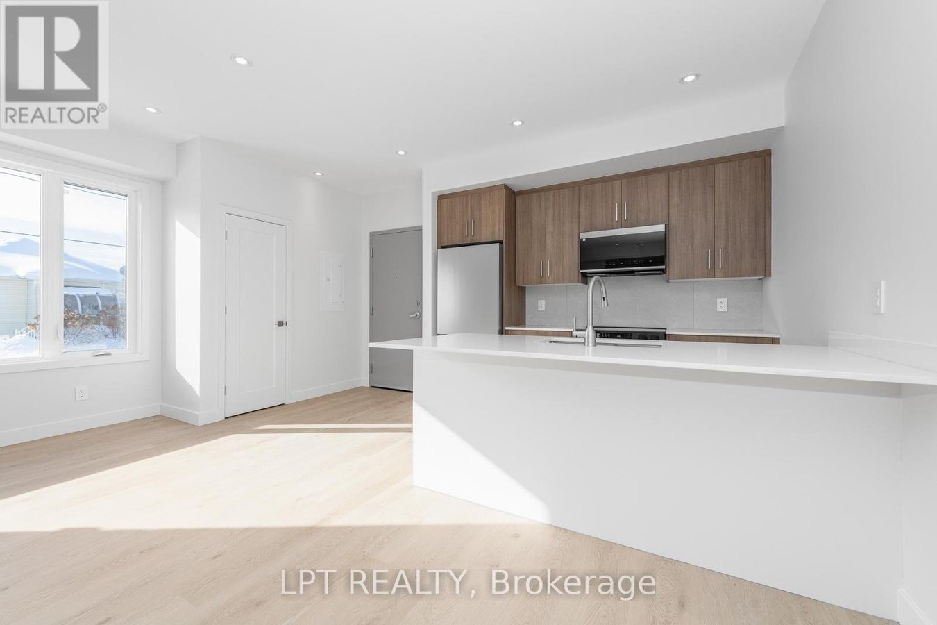 5 - 319 SHAKESPEARE STREET - Photo 4
