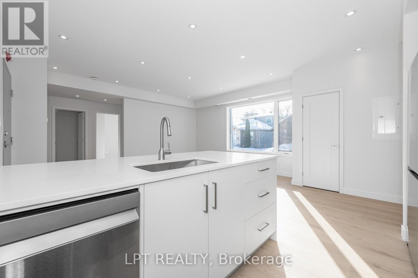 5 - 319 SHAKESPEARE STREET - Photo 6
