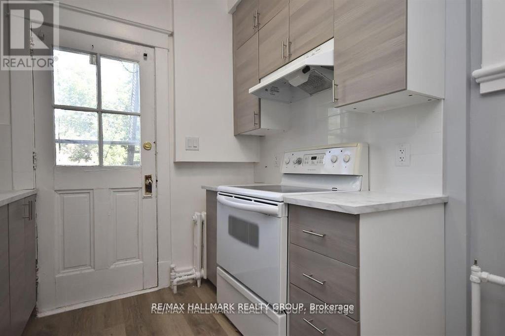 2 - 15 MARIER AVENUE - Photo 6