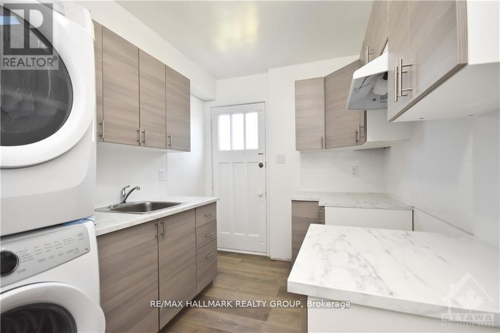 2 - 15 MARIER AVENUE - Photo 8