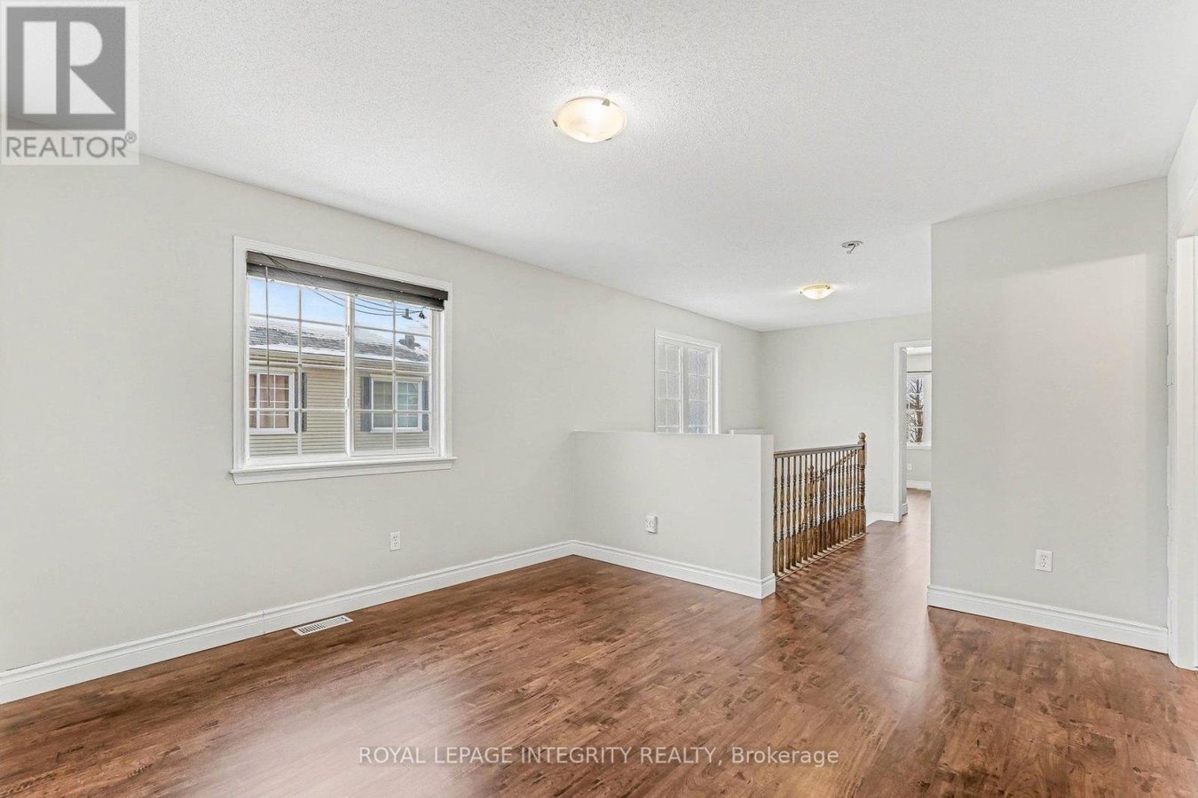 429 ASHBOURNE CRESCENT - Photo 16