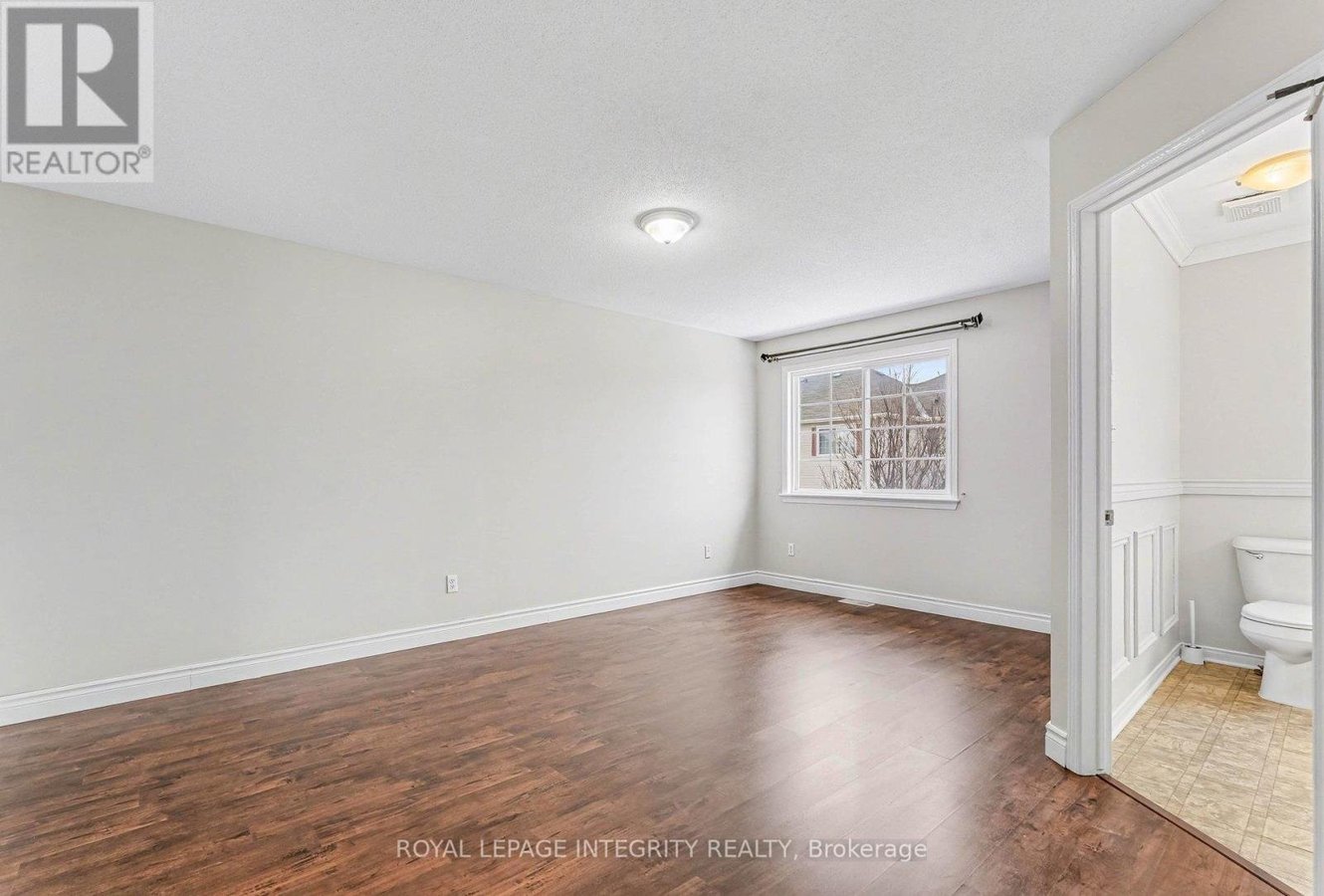 429 ASHBOURNE CRESCENT - Photo 19