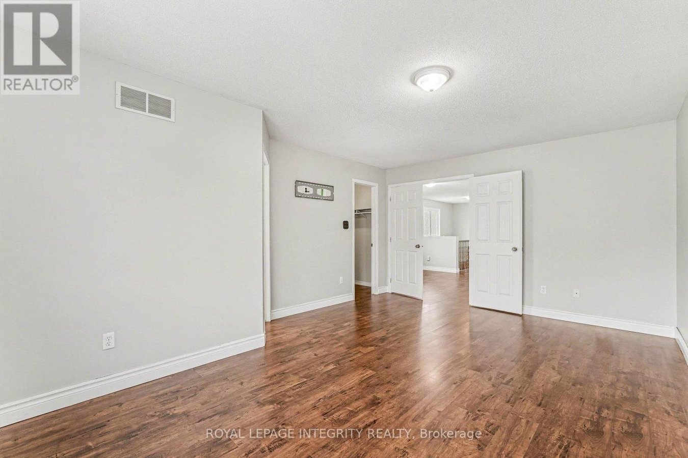 429 ASHBOURNE CRESCENT - Photo 21