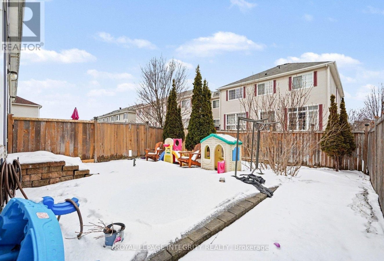 429 ASHBOURNE CRESCENT - Photo 30
