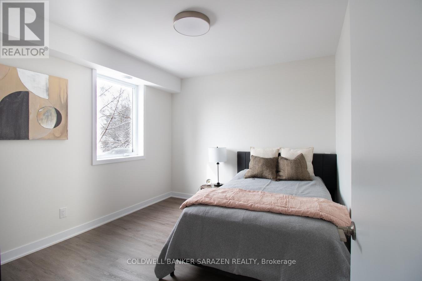 203 - 994 BRONSON AVENUE - Photo 9