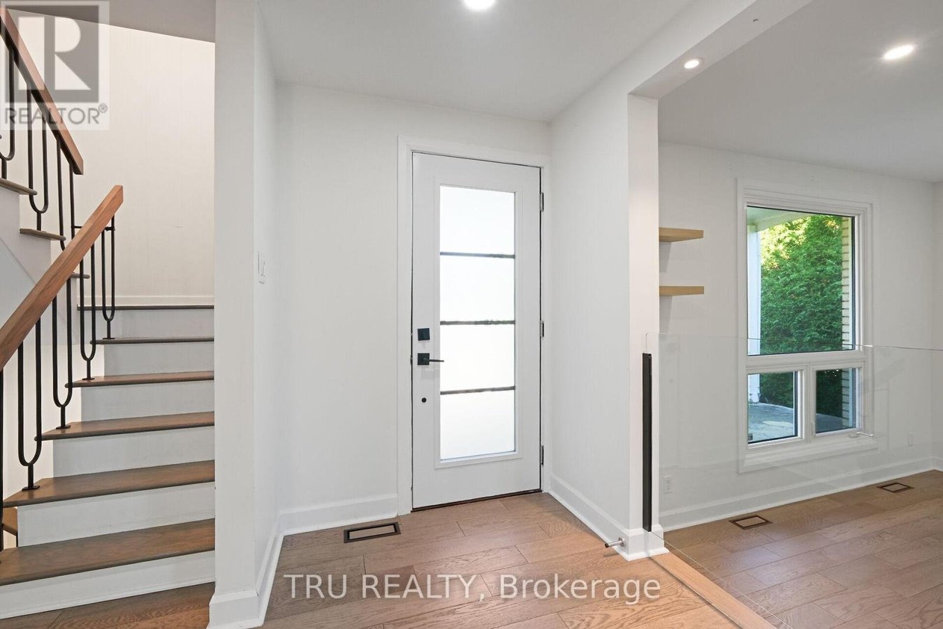 12 APACHE CRESCENT - Photo 5