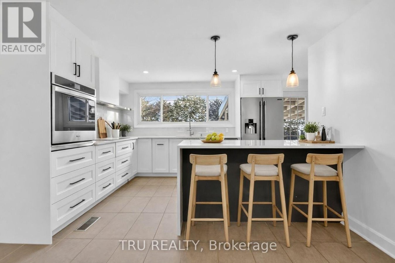 12 APACHE CRESCENT - Photo 6