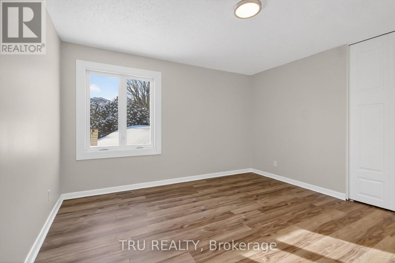 12 APACHE CRESCENT - Photo 27
