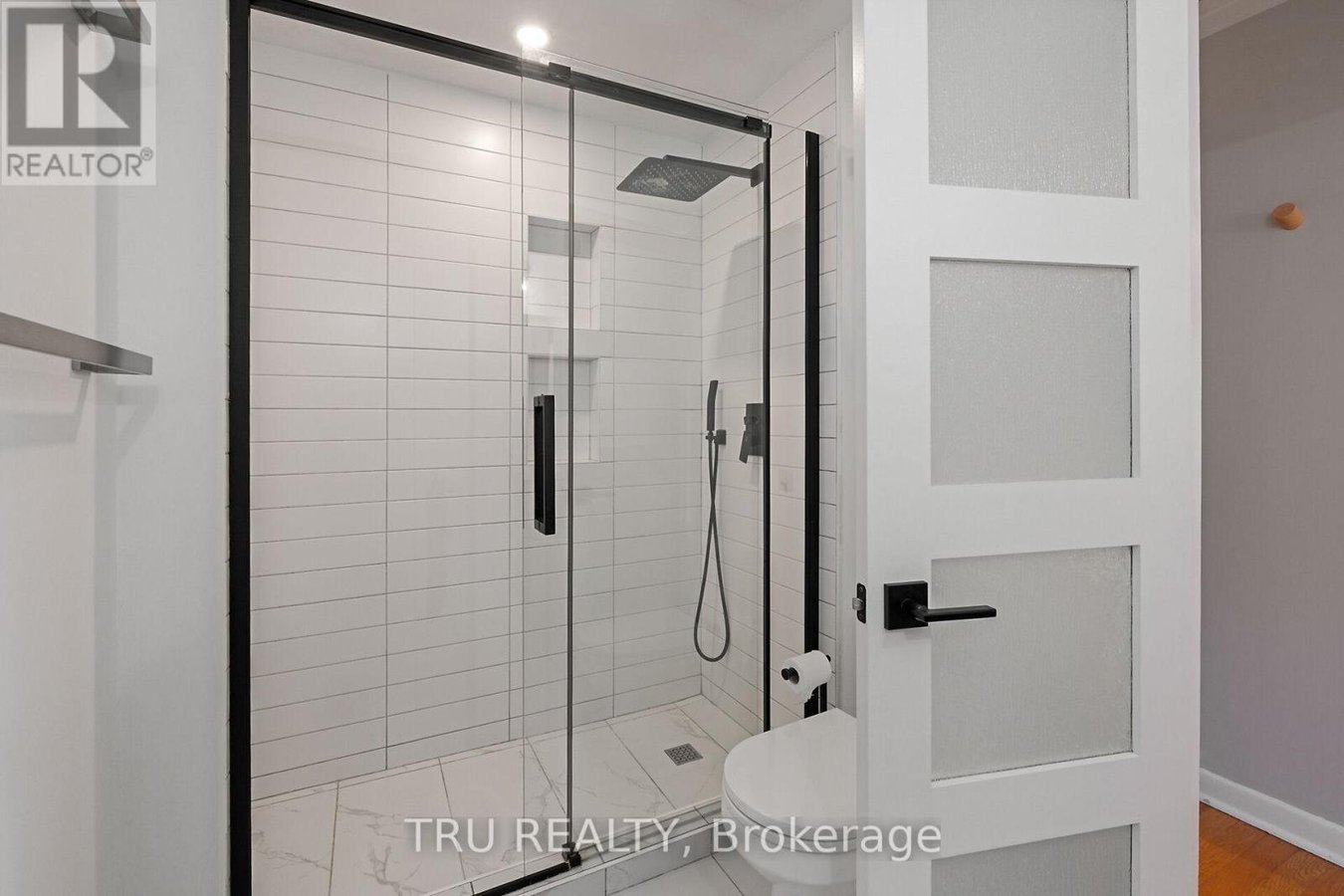 12 APACHE CRESCENT - Photo 29