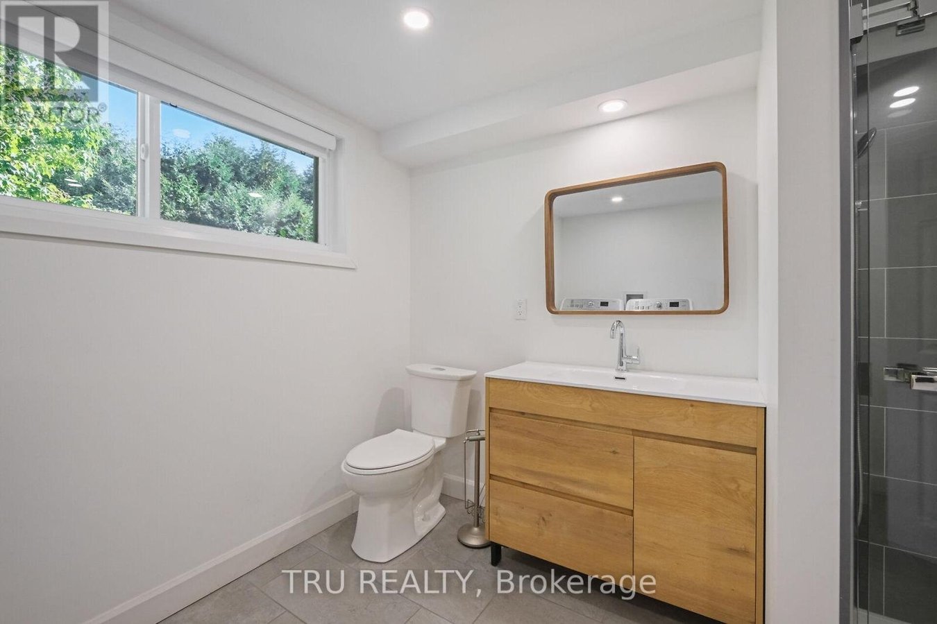 12 APACHE CRESCENT - Photo 38