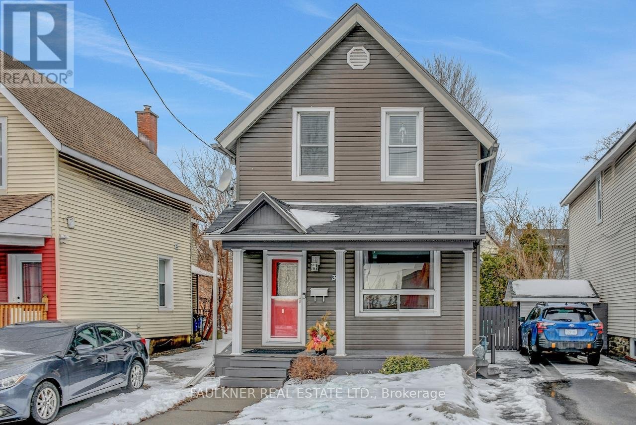 37 ARLINGTON AVENUE - Photo 2
