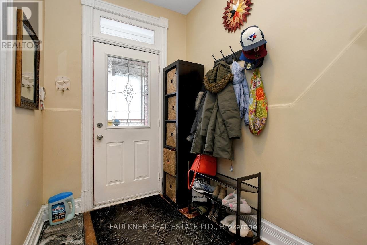 37 ARLINGTON AVENUE - Photo 3