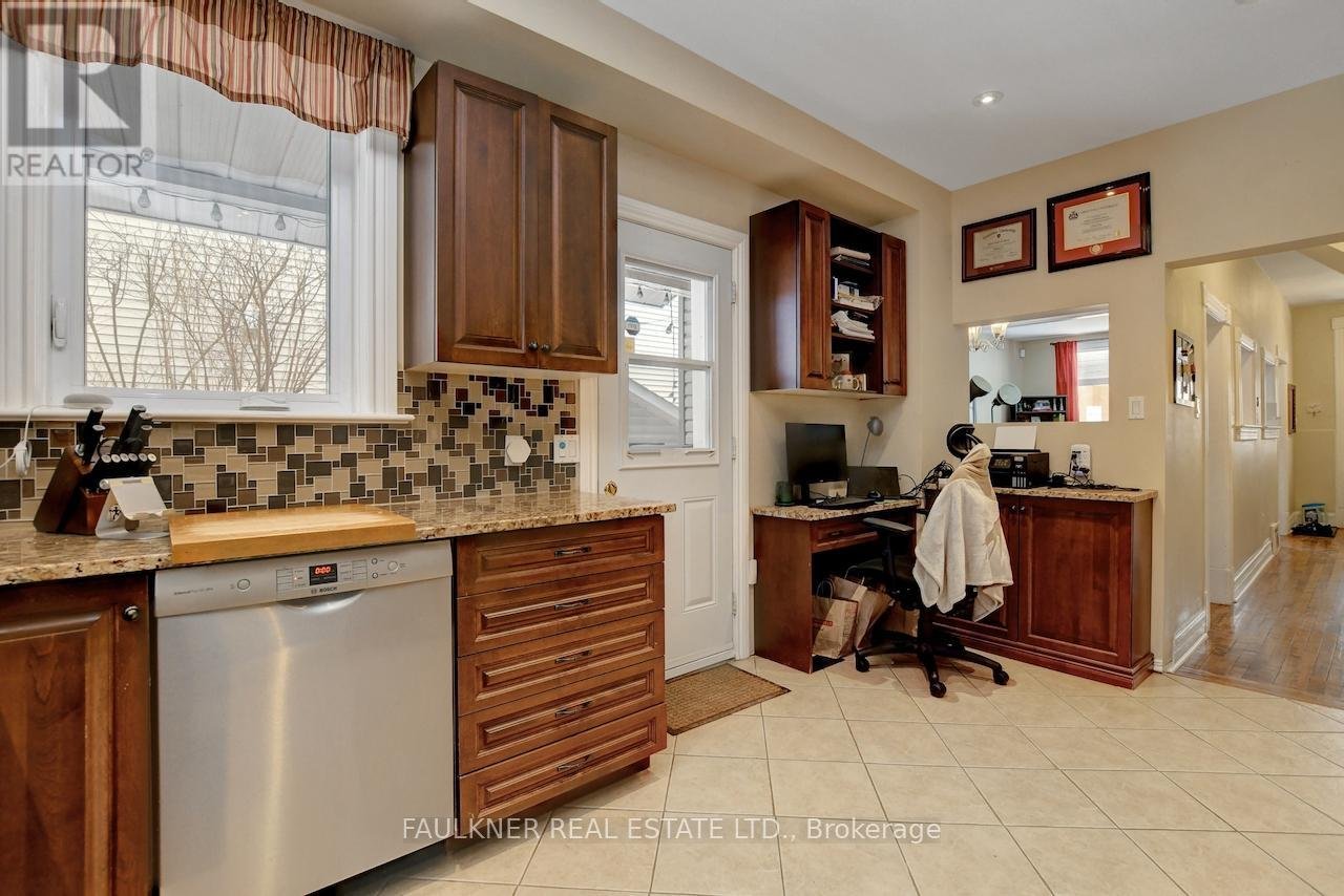 37 ARLINGTON AVENUE - Photo 14