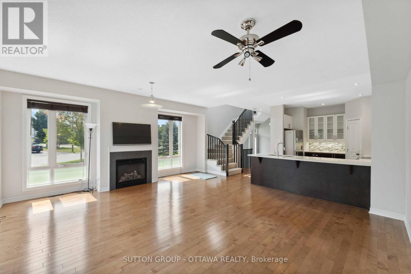248 KEYROCK DRIVE - Photo 7