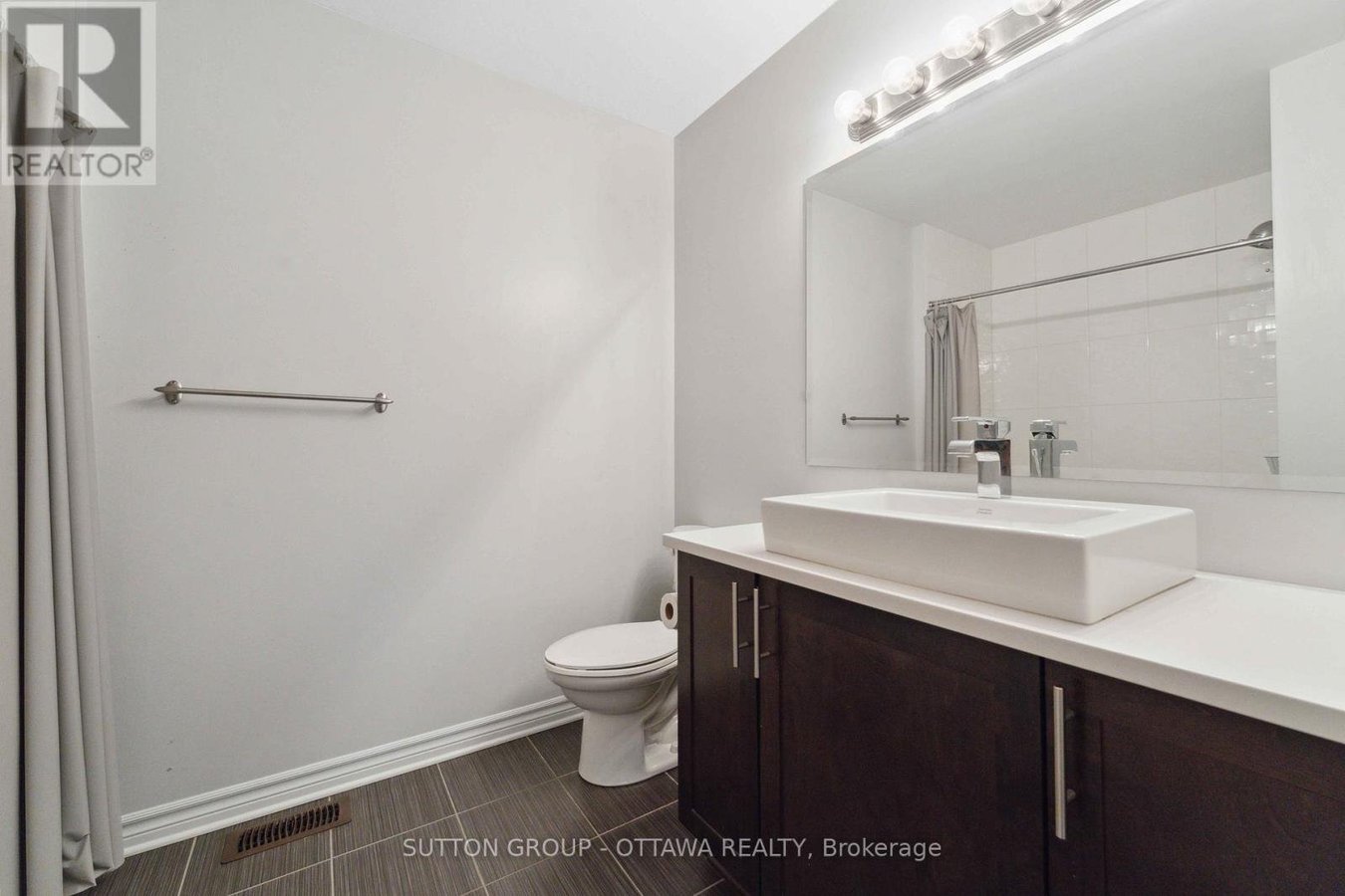 248 KEYROCK DRIVE - Photo 18