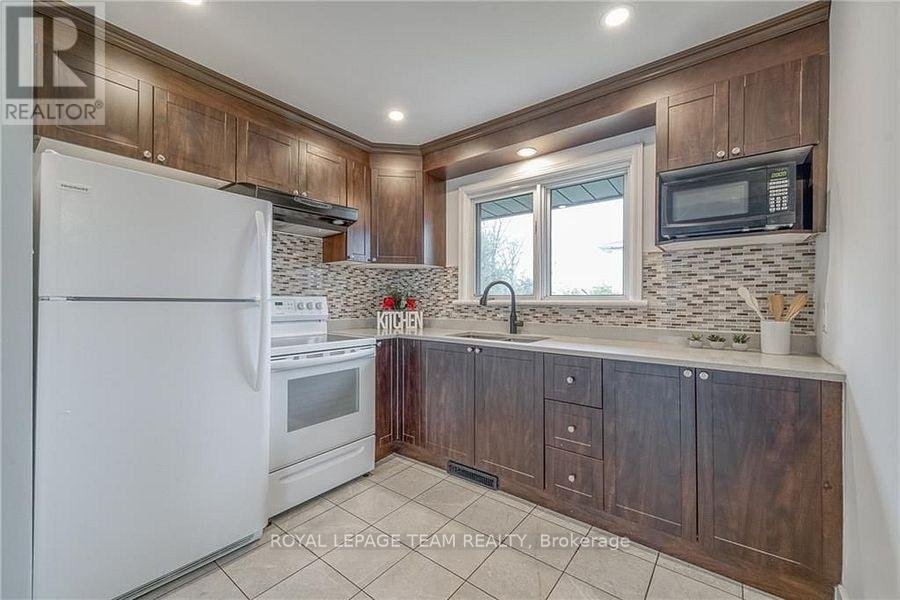 41 FIELDROW STREET - Photo 9