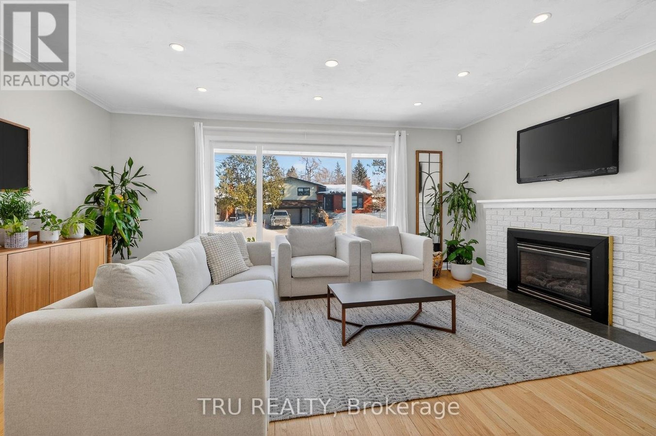 A - 2443 SUDBURY AVENUE - Photo 8