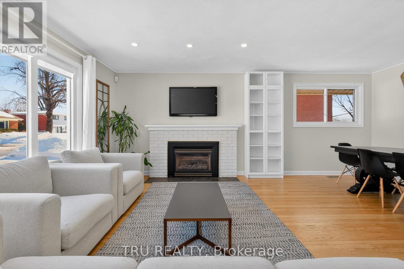 A - 2443 SUDBURY AVENUE - Photo 10