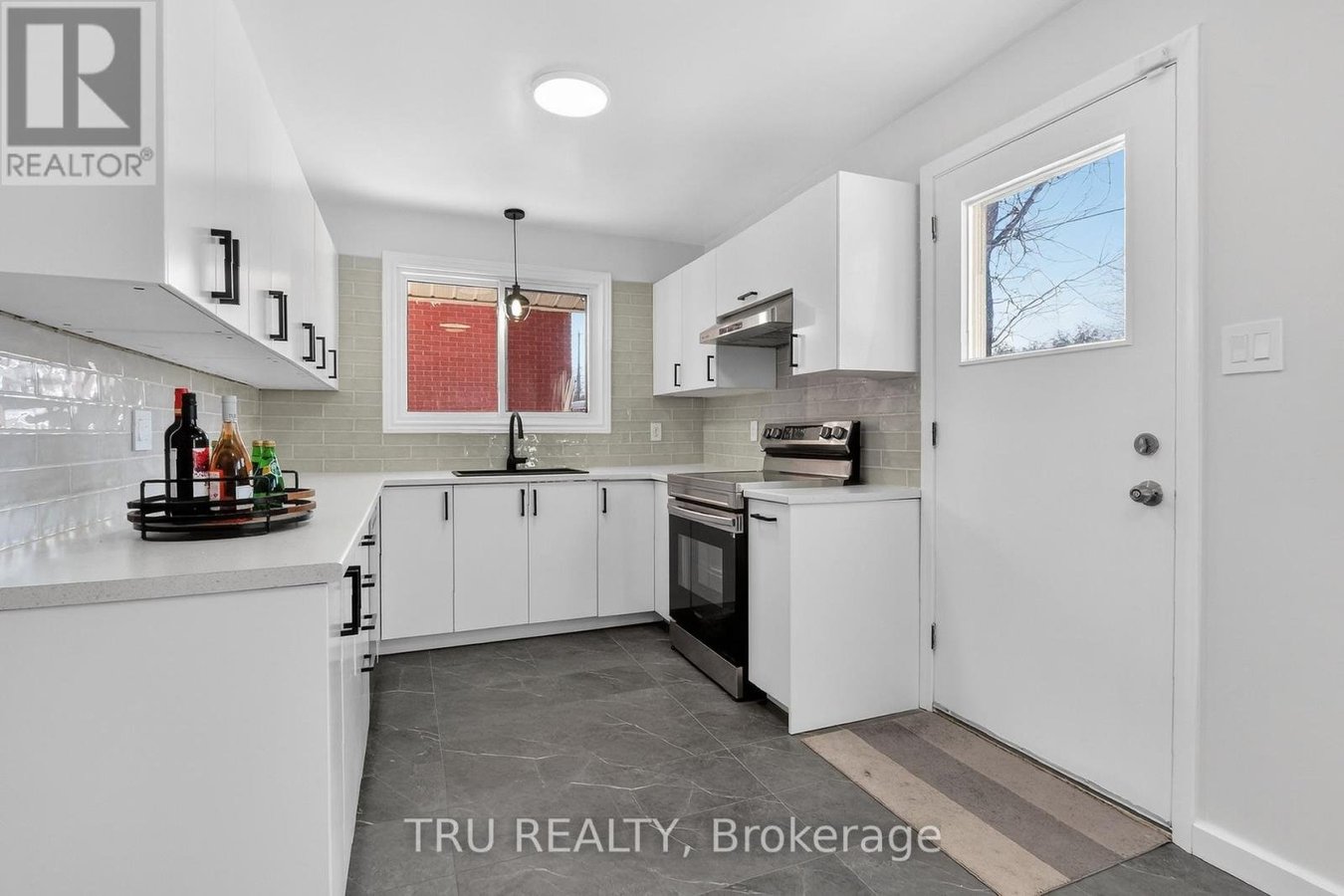A - 2443 SUDBURY AVENUE - Photo 15