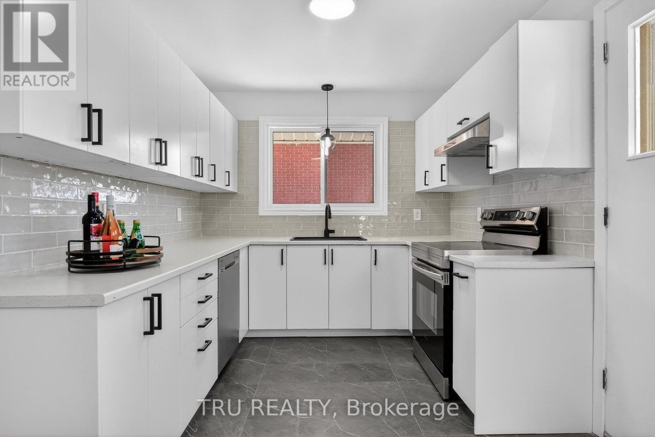 A - 2443 SUDBURY AVENUE - Photo 16