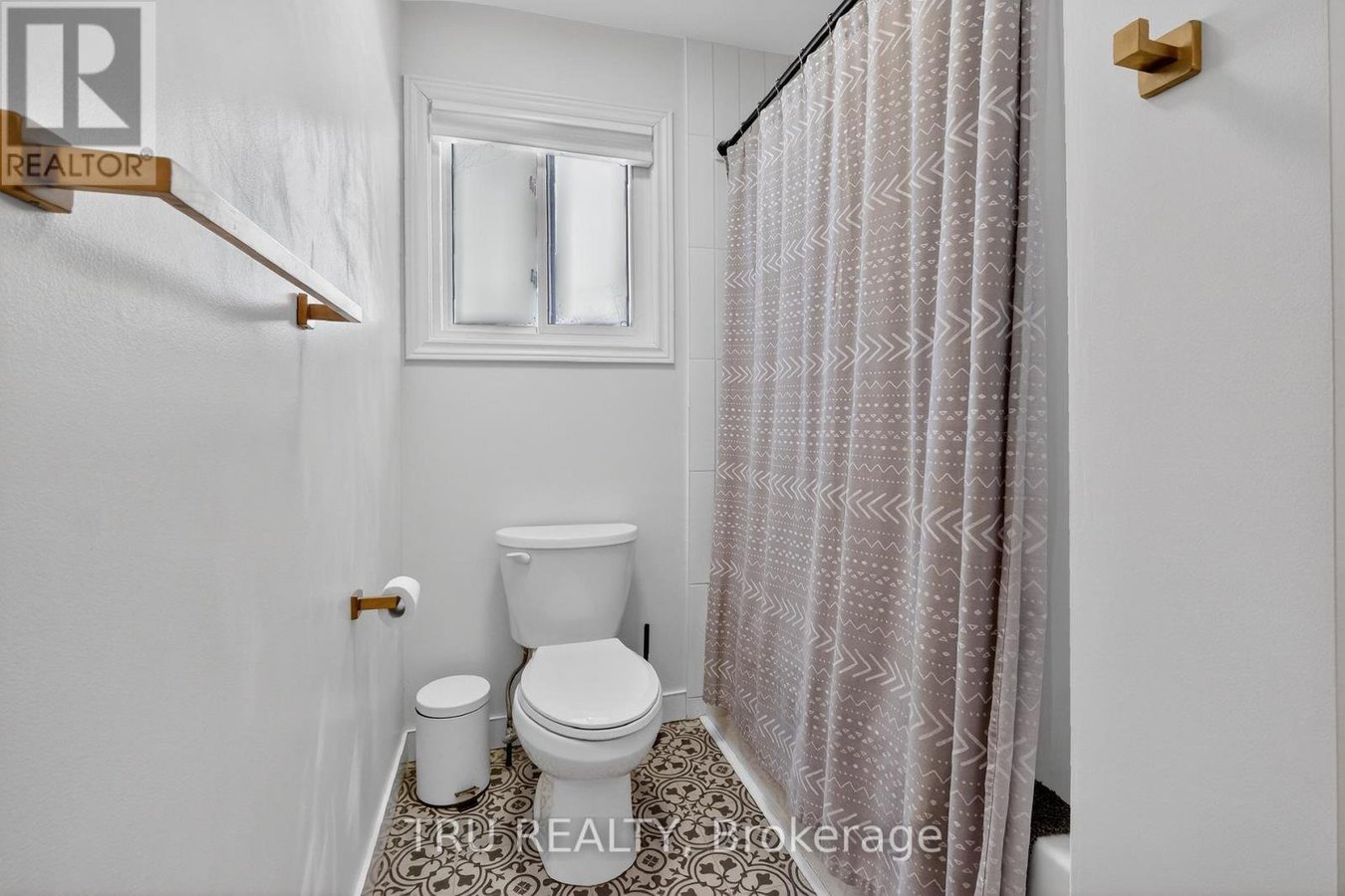 A - 2443 SUDBURY AVENUE - Photo 30