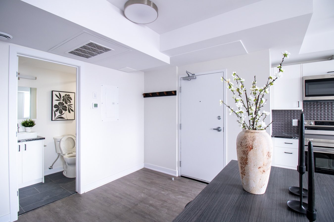 994 Bronson Avenue - Photo 12