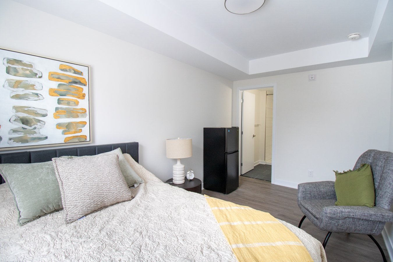 994 Bronson Avenue - Photo 6