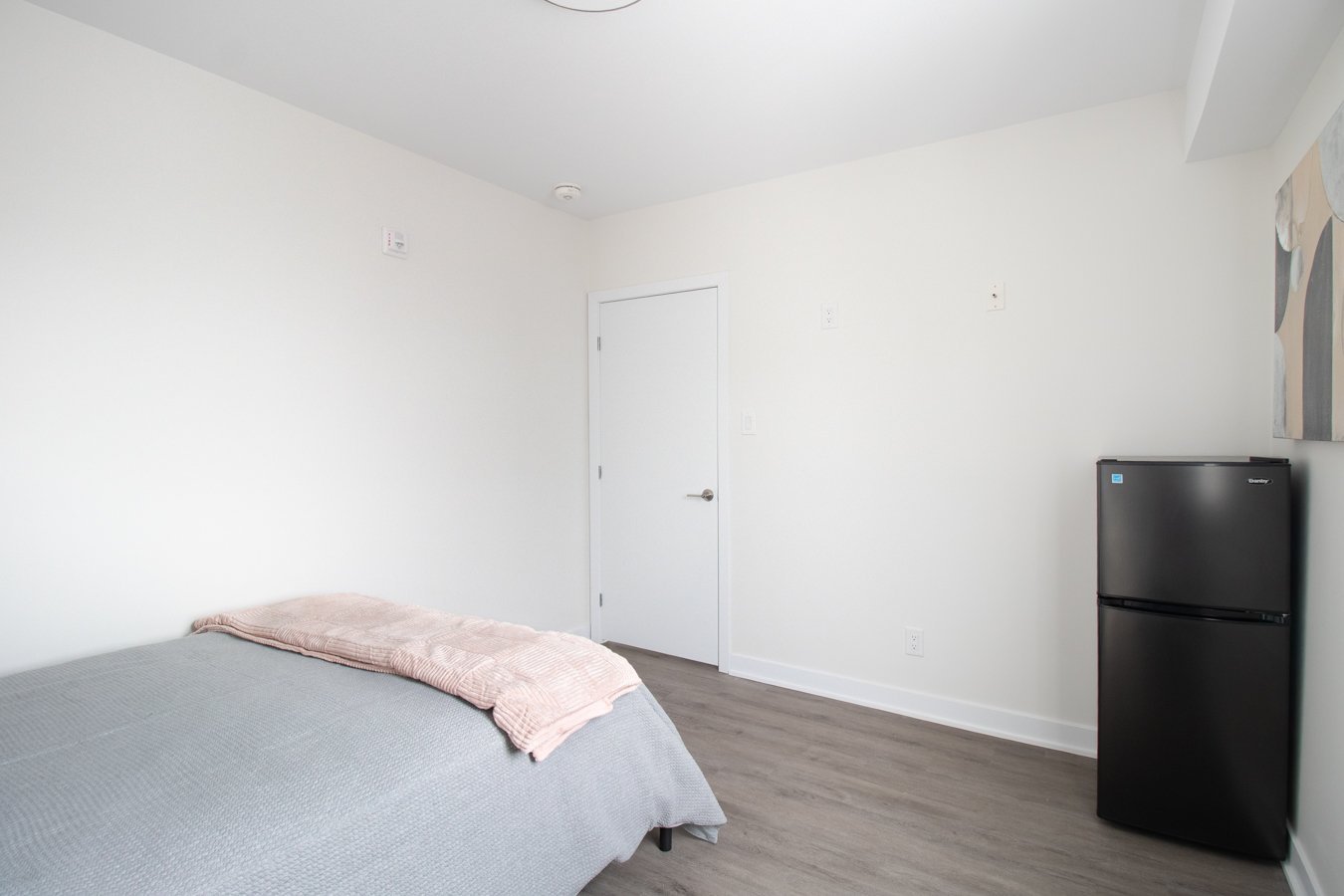 994 Bronson Avenue - Photo 8