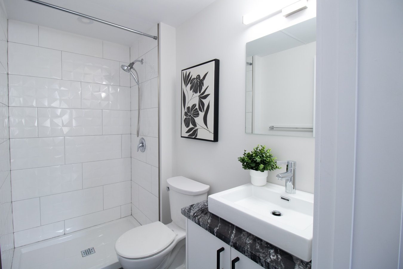 994 Bronson Avenue - Photo 7