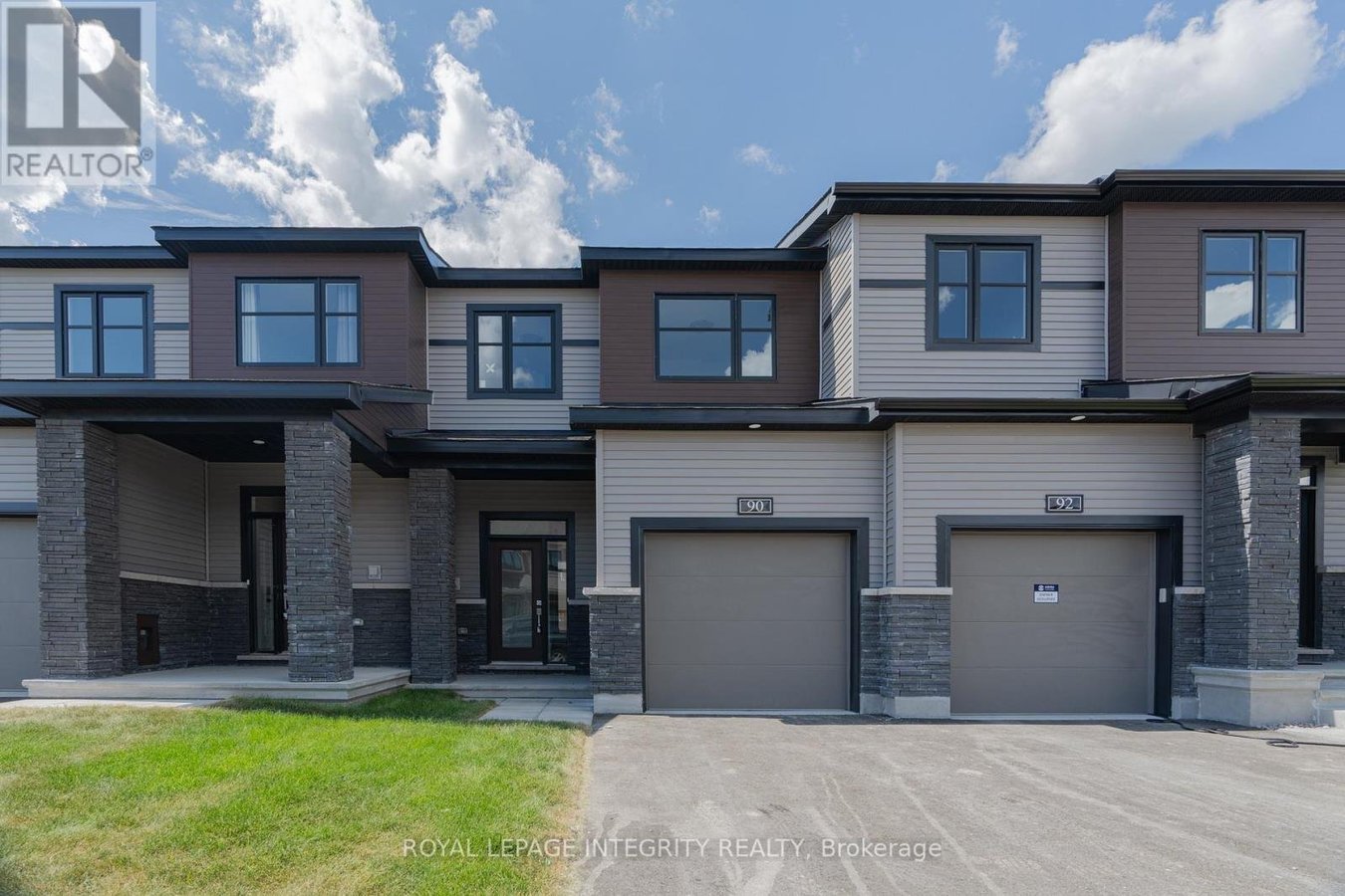 90 OSLER STREET - Photo 1