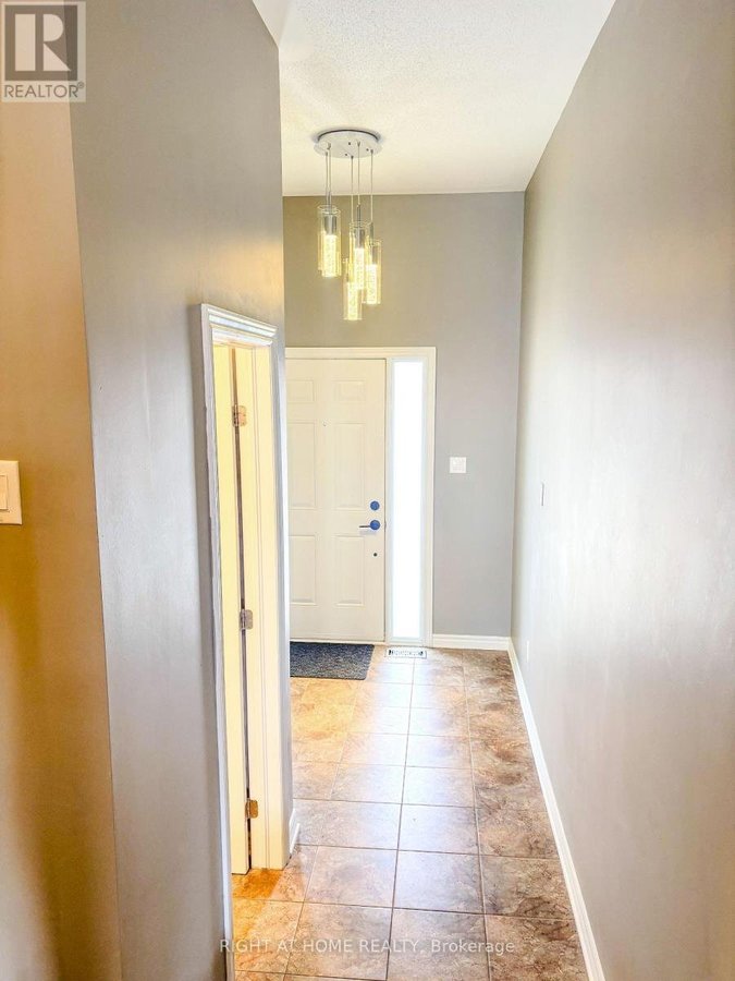 1152 NORTHGRAVES CRESCENT - Photo 4