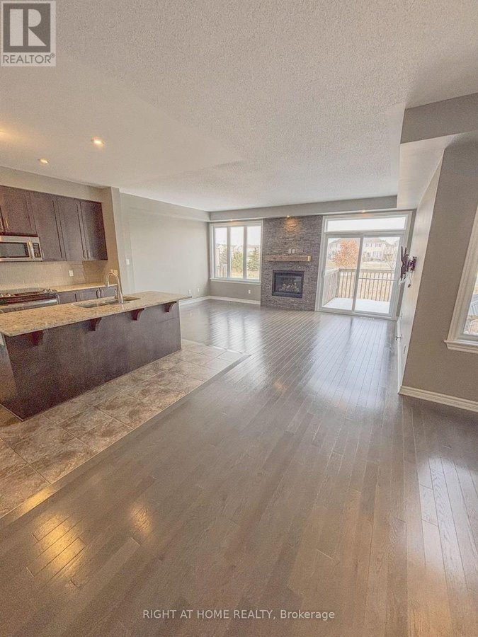 1152 NORTHGRAVES CRESCENT - Photo 7