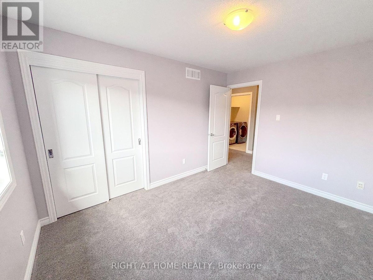 1152 NORTHGRAVES CRESCENT - Photo 32
