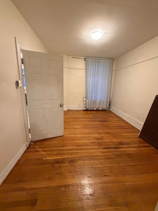 182 Lisgar Street - Photo 1