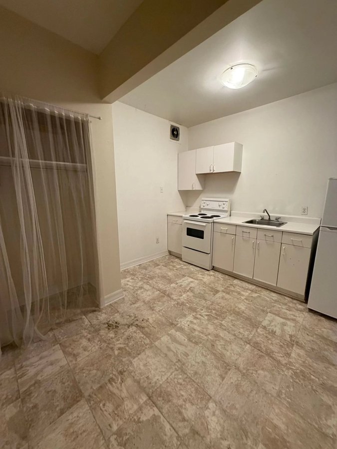 182 Lisgar Street - Photo 6