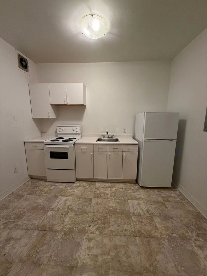 182 Lisgar Street - Photo 7