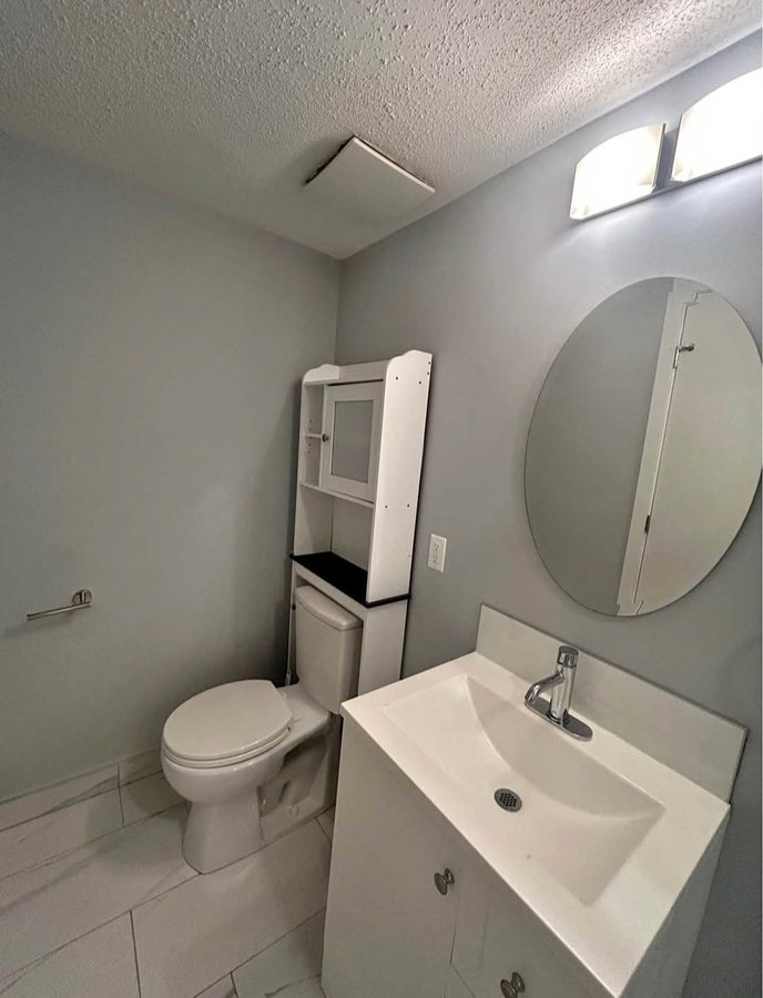 158 Osgoode Street - Photo 2