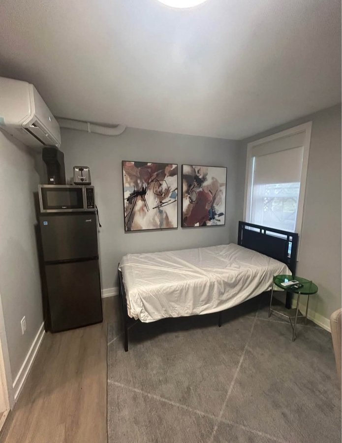 158 Osgoode Street - Photo 1