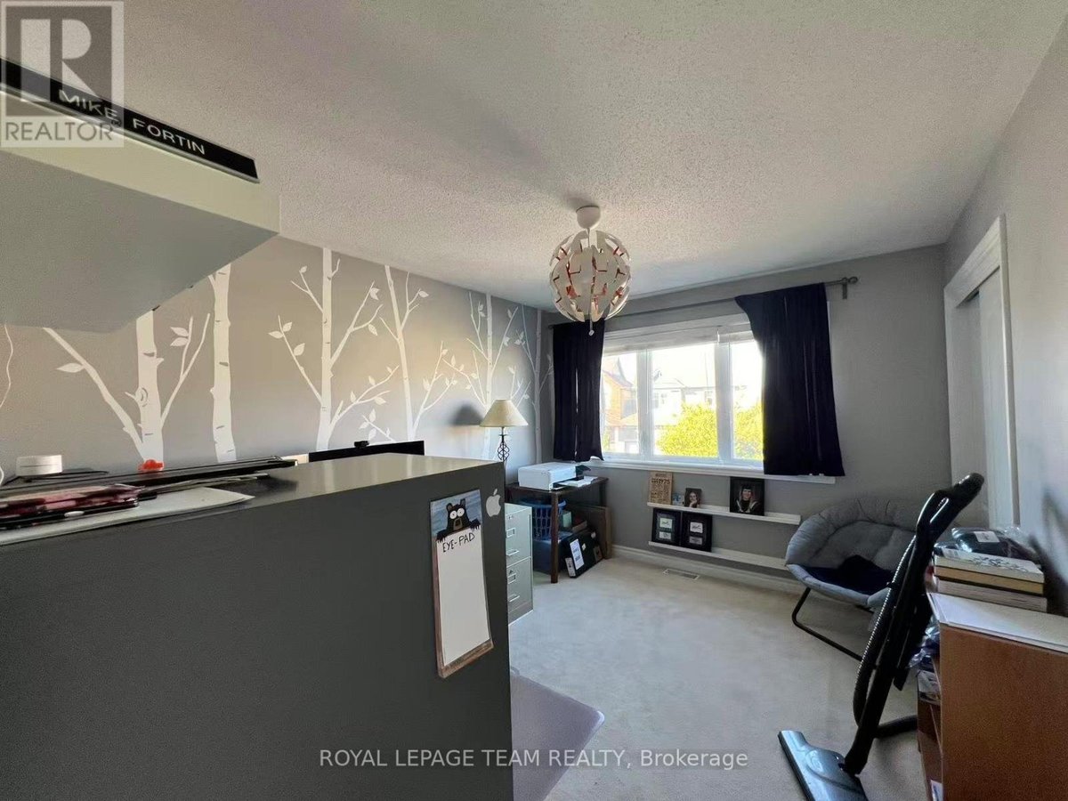 1097 NORTHGRAVES CRESCENT - Photo 20