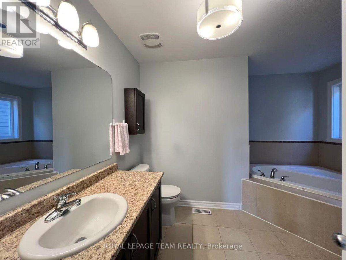 1097 NORTHGRAVES CRESCENT - Photo 25