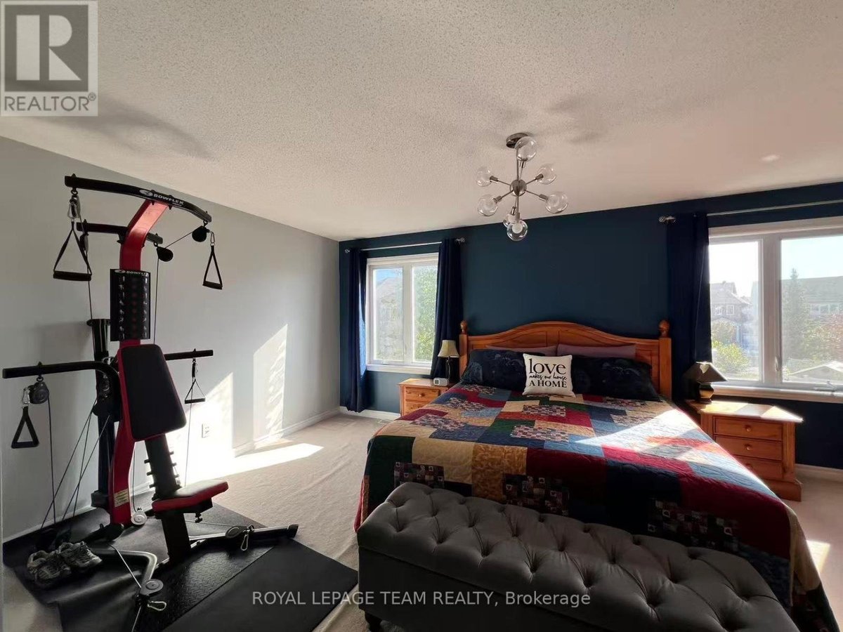 1097 NORTHGRAVES CRESCENT - Photo 26